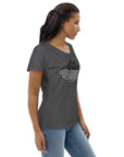 Women's fitted eco tee - Mountain Cityscape